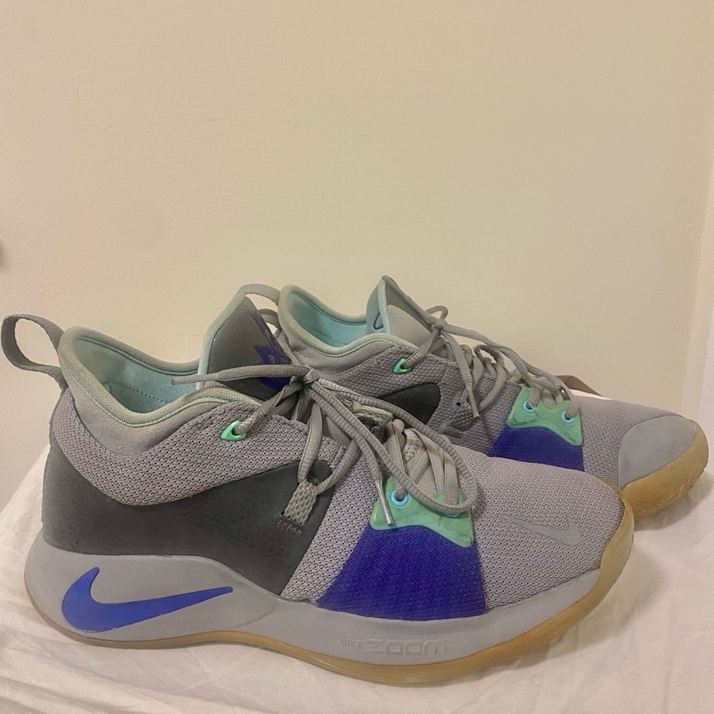 Nike PG2